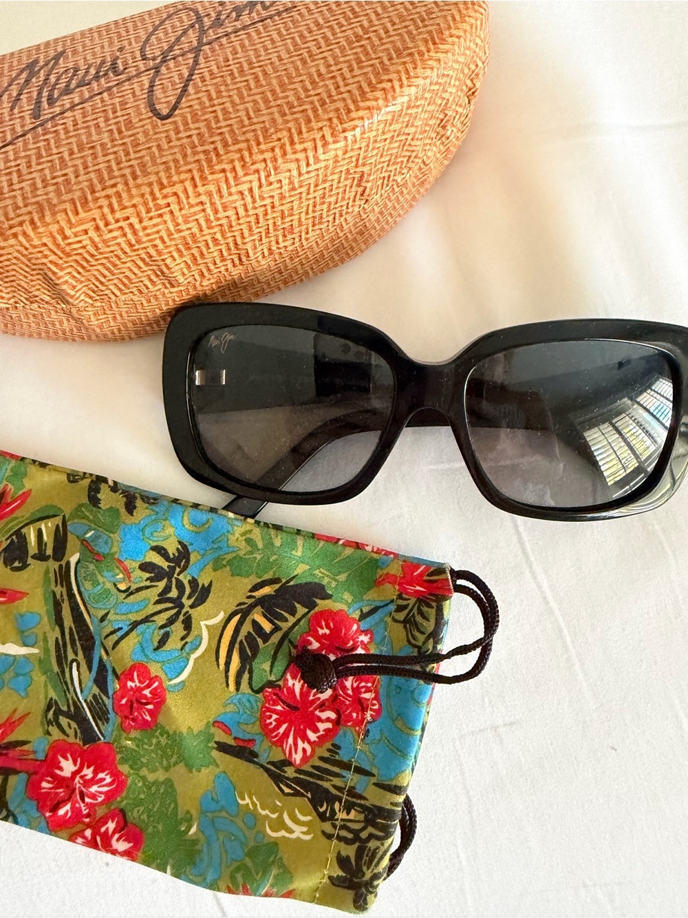 Maui Jim Black Women's Lani Sunglasses with Case